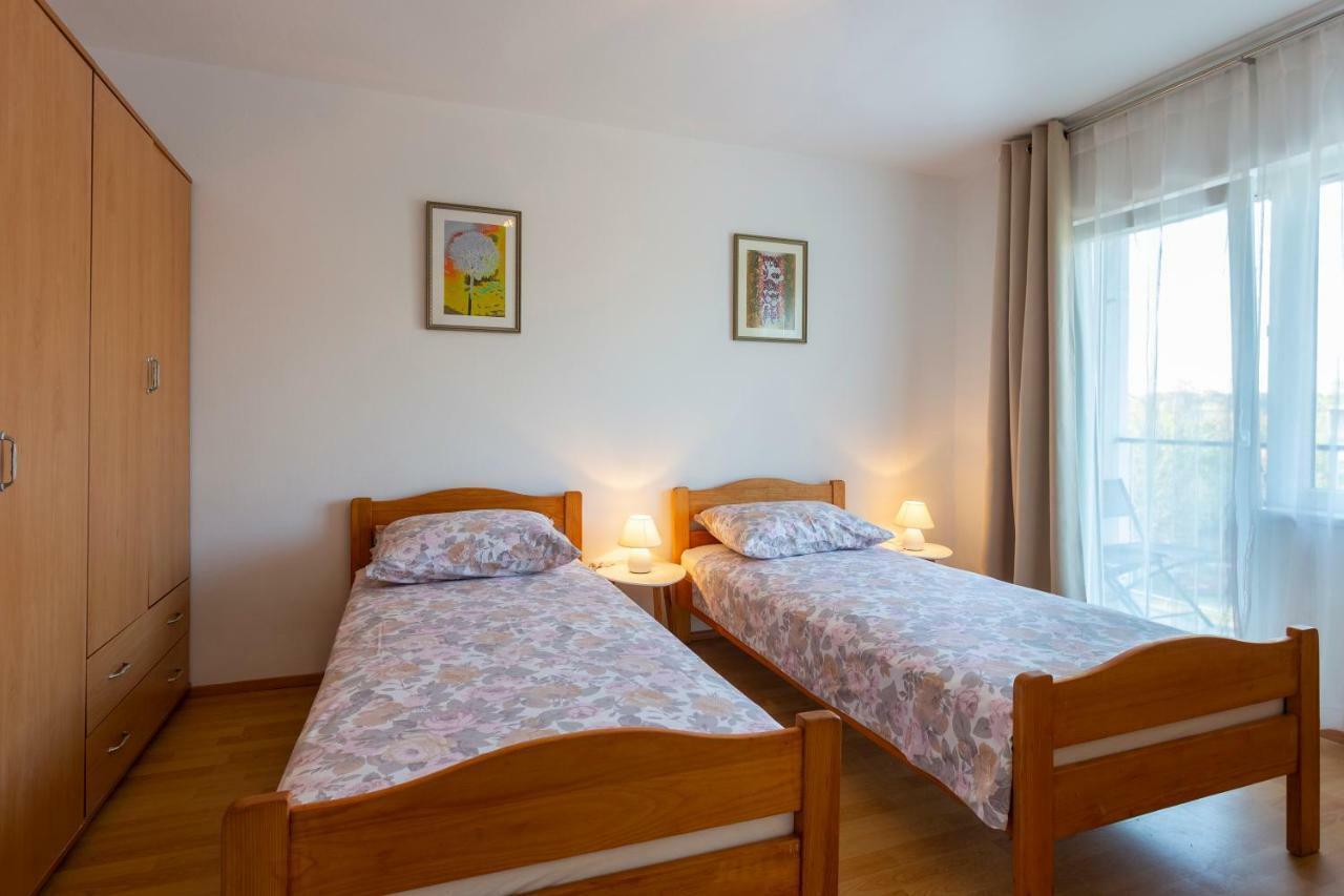 Apartment Anna With Free Private Parking Πούλα Εξωτερικό φωτογραφία