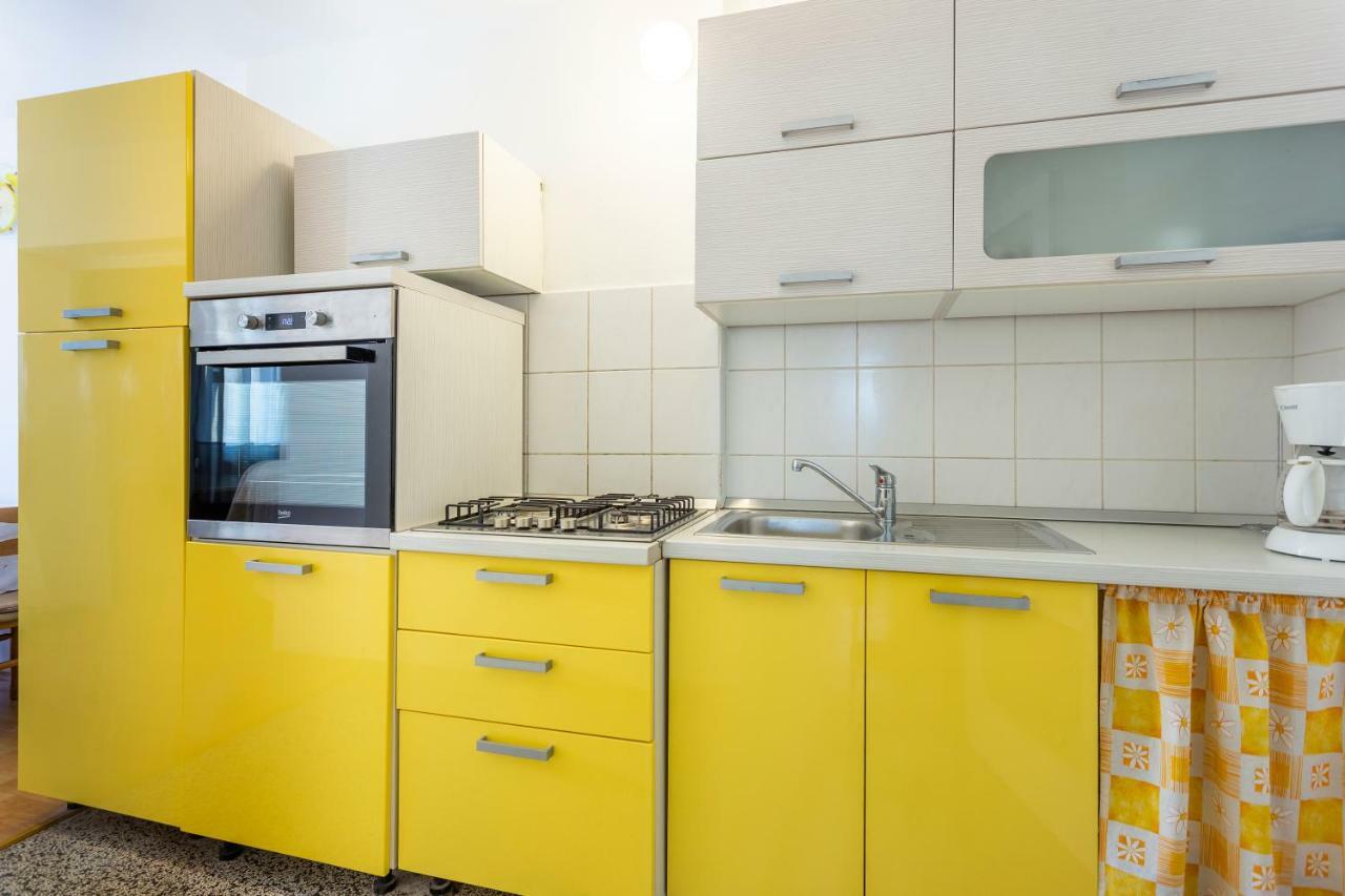 Apartment Anna With Free Private Parking Πούλα Εξωτερικό φωτογραφία